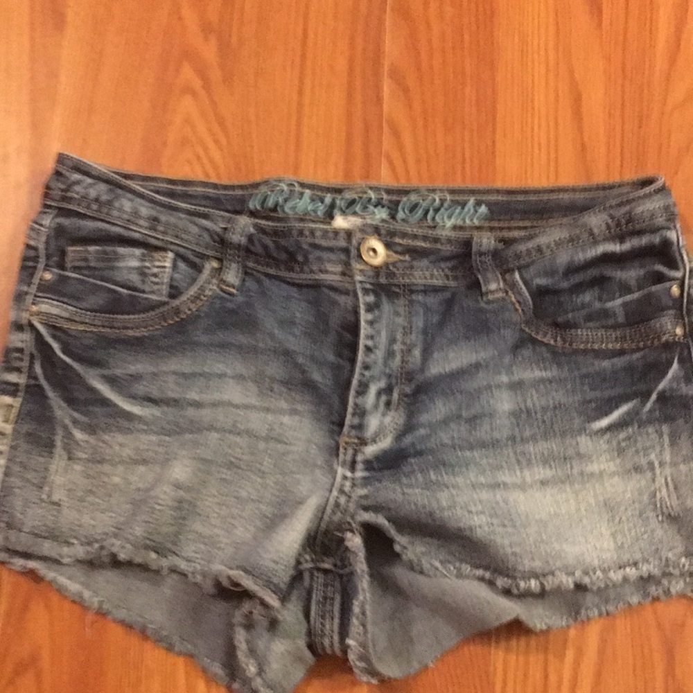 Rebel by Right Shorts size 7 junior (J)